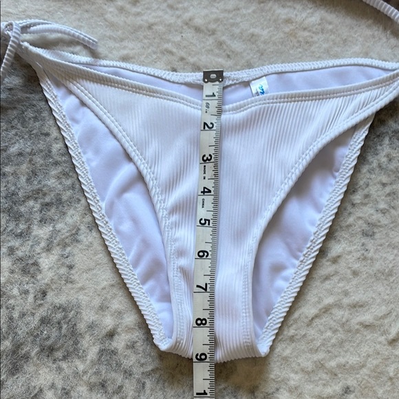 La Vie en Rose White Ribbed Bikini Set - Picture 6 of 16